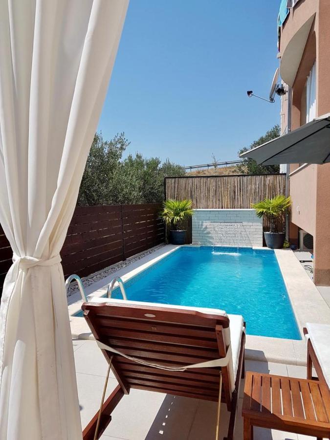 Apartmani Ana Kaštela Kültér fotó
