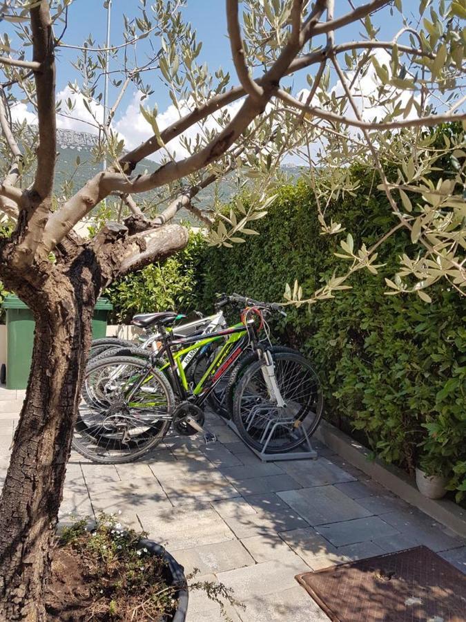 Apartmani Ana Kaštela Kültér fotó