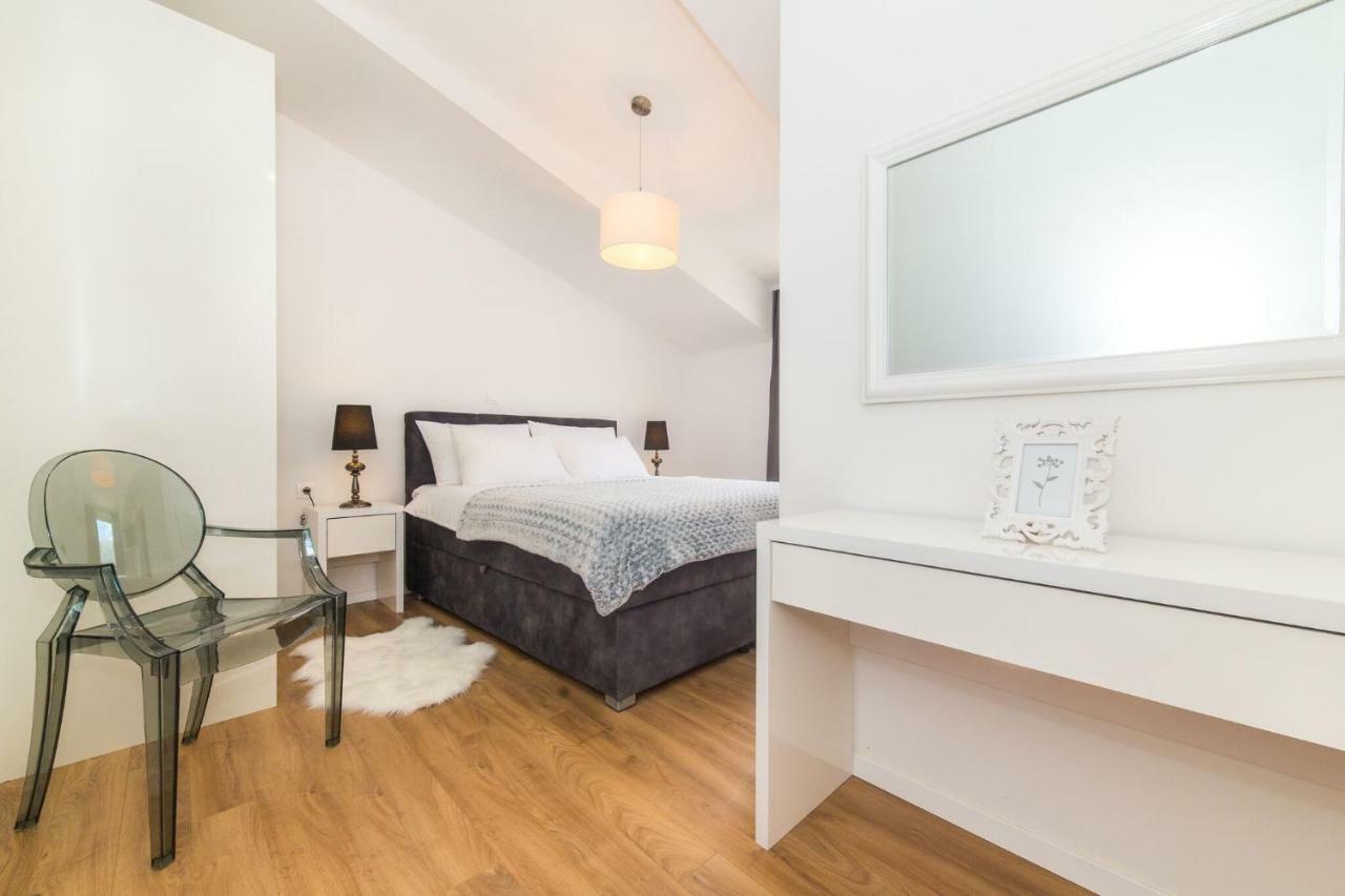 Apartmani Ana Kaštela Kültér fotó