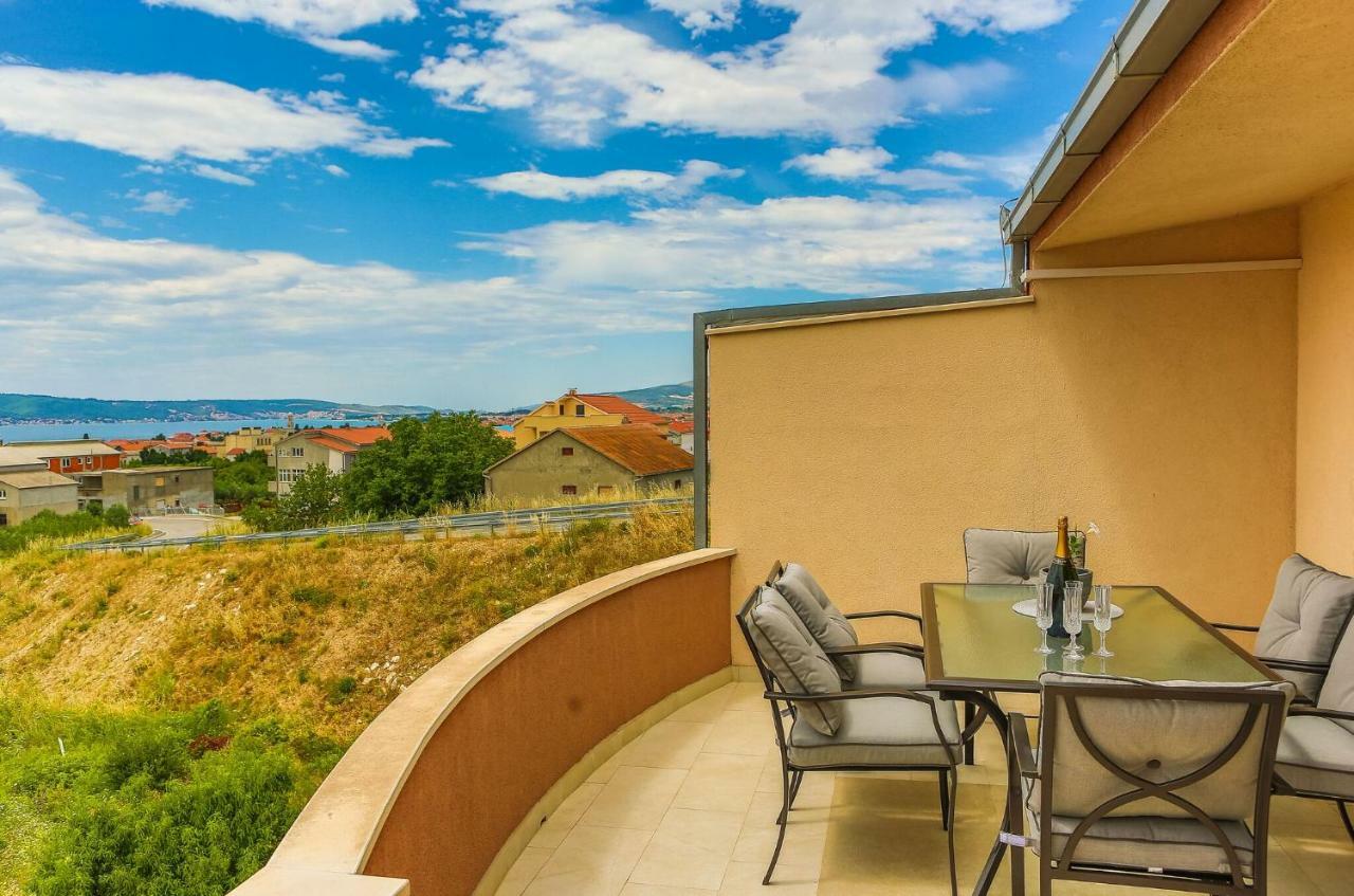 Apartmani Ana Kaštela Kültér fotó