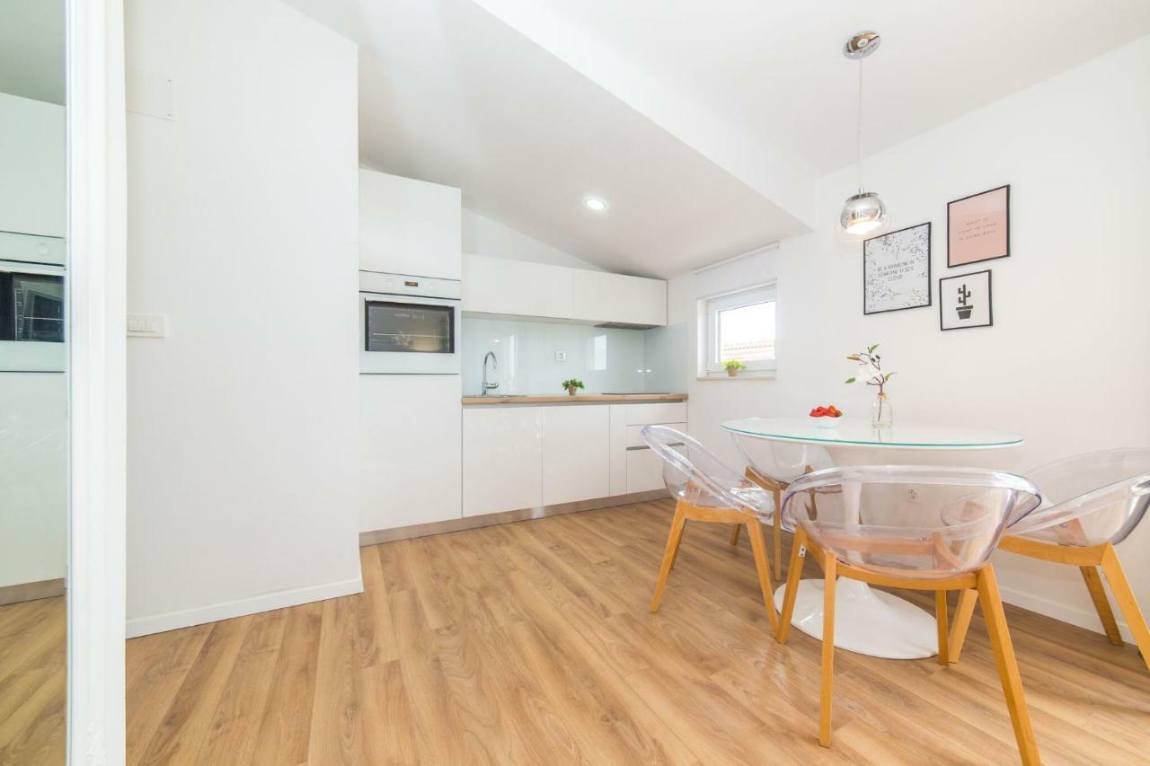 Apartmani Ana Kaštela Kültér fotó