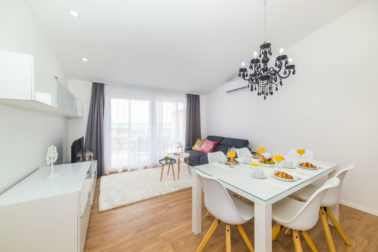 Apartmani Ana Kaštela Kültér fotó